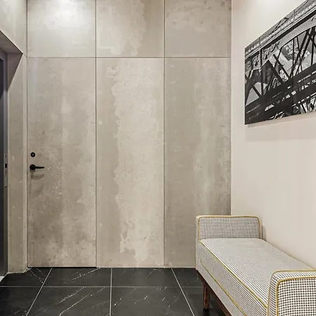 Apartament 108mm House *